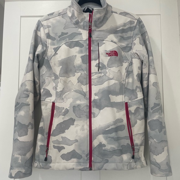 The North Face Jackets & Blazers - The North Face Jacket Size M